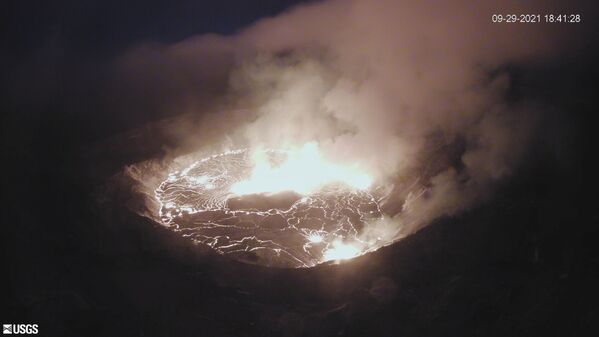 Cratera Halemaumau do vulcão Kilauea no Havaí. - Sputnik Brasil