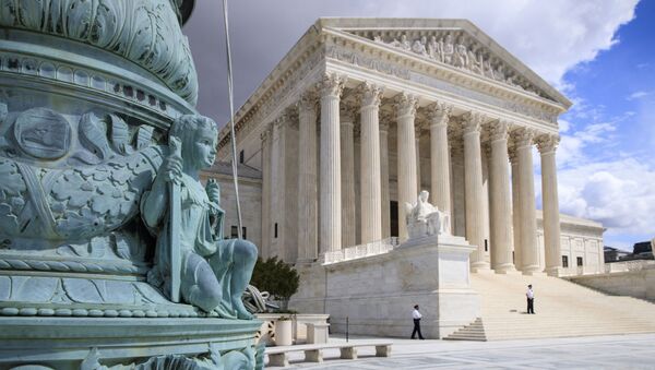 Edifício da Suprema Corte é visto em Washington, EUA, 17 de abril de 2020 - Sputnik Brasil