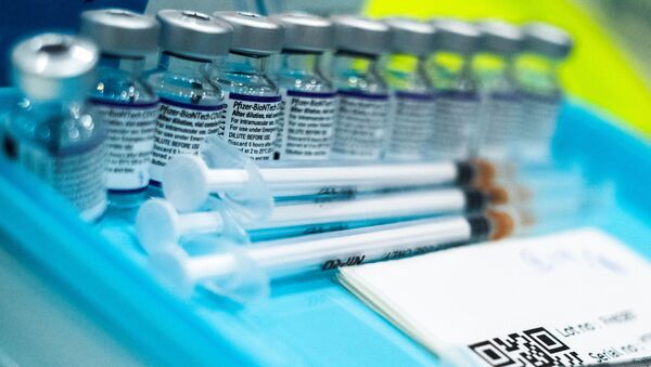 Vacinas contra o novo coronavírus da Pfizer-BioNTech - Sputnik Brasil