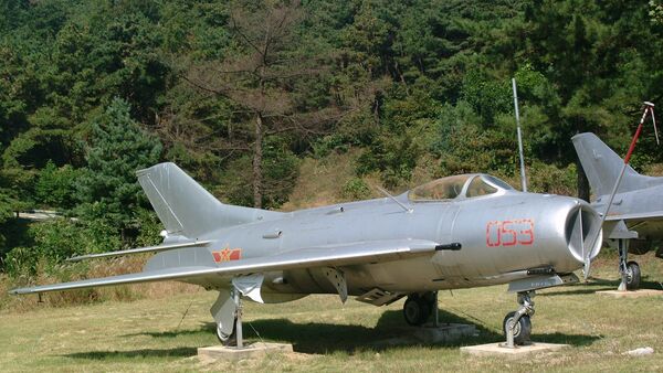 Aeronave J-6, ou MiG-19 (imagem referencial) - Sputnik Brasil