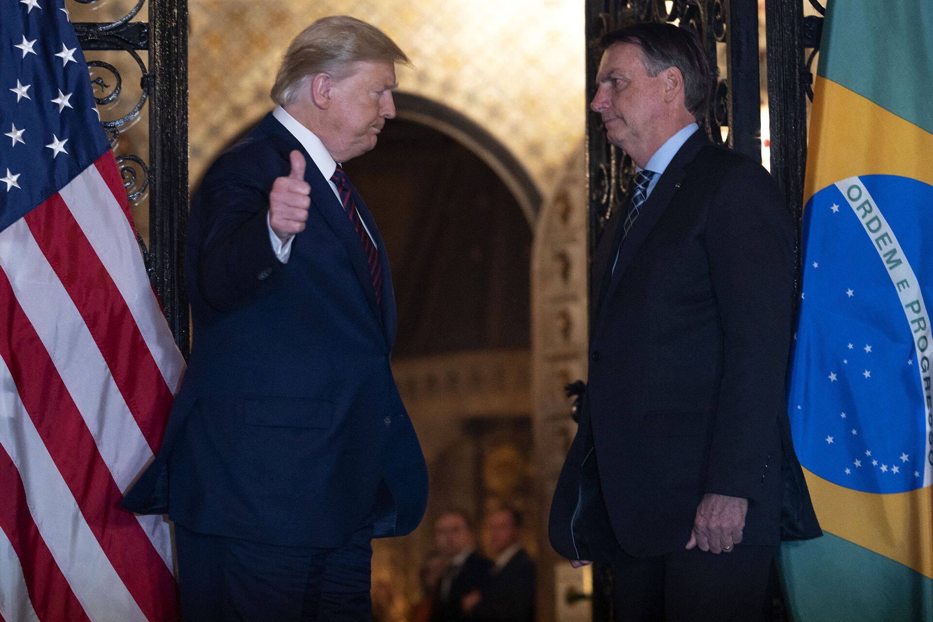 Presidente dos EUA, Donald Trump, e presidente do Brasil, Jair Bolsonaro, durante encontro na Flórida, EUA, 7 de março de 2020 - Sputnik Brasil, 1920, 09.11.2021