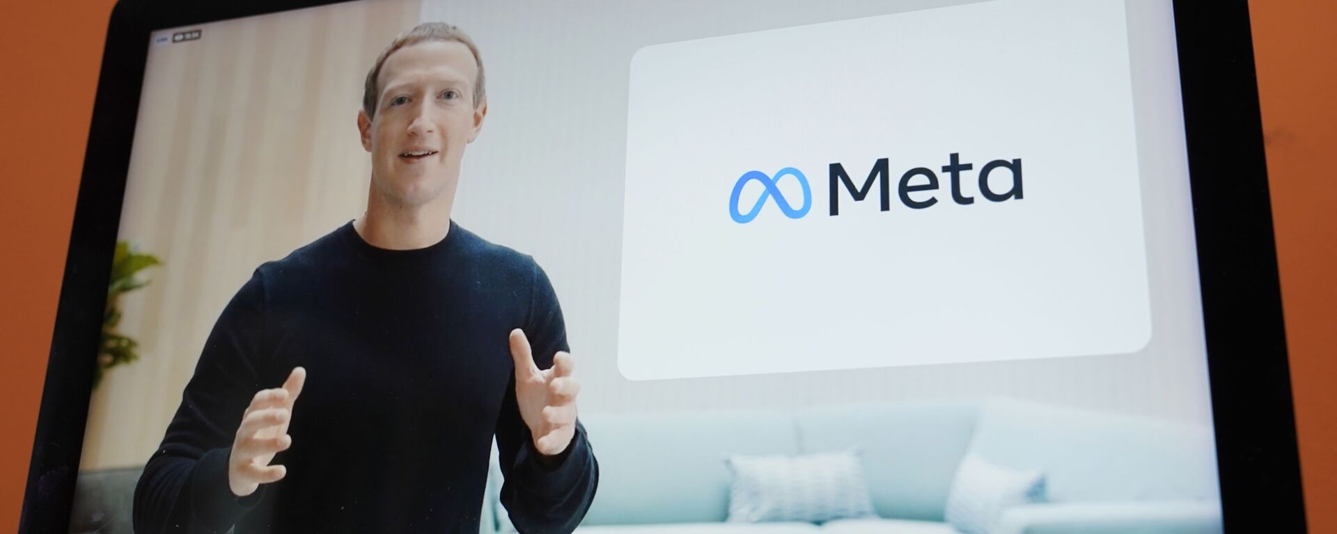 Mark Zuckerberg apresentando a marca da Meta - Sputnik Brasil, 1920, 23.12.2022