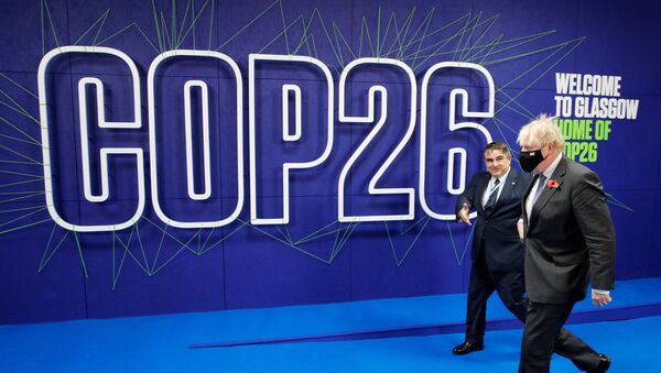 Premiê britânico, Boris Johnson, chega à Conferência de Mudanças Climáticas da ONU (COP26) em Glasgow, Escócia, 1º de novembro de 2021 - Sputnik Brasil