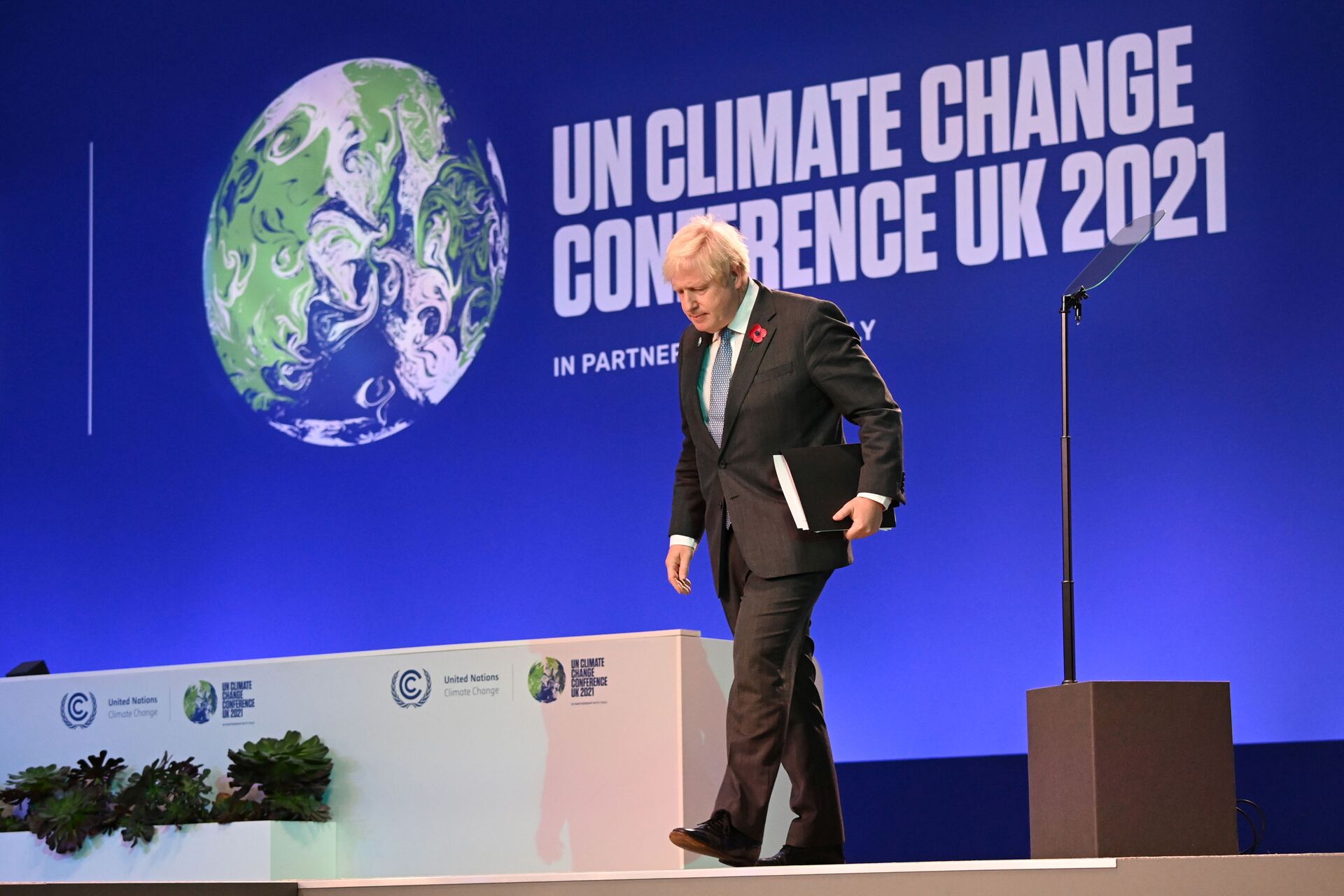 Primeiro-ministro britânico, Boris Johnson, durante cerimônia de abertura da conferência do clima COP26 em Glasgow, 1º de novembro de 2021 - Sputnik Brasil, 1920, 09.11.2021