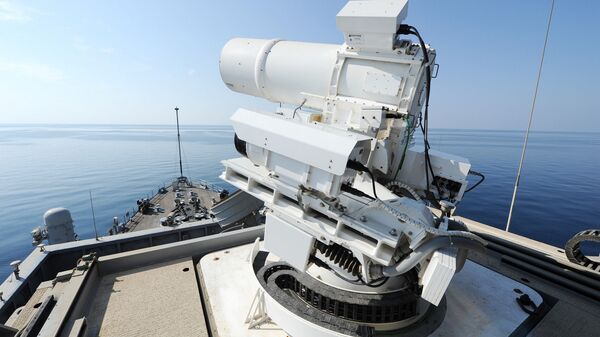 Canhão laser montado a bordo do navio de guerra norte-americano USS Ponce - Sputnik Brasil