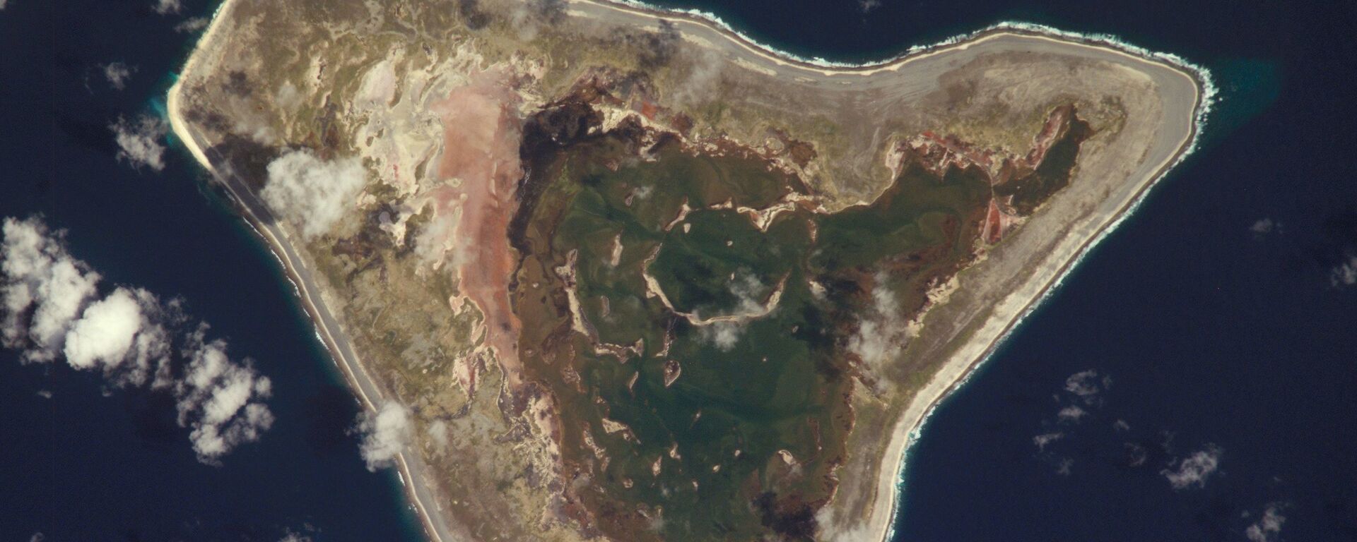 Foto da ilha de Malden que faz parte das ilhas pertencentes a Kiribati  - Sputnik Brasil, 1920, 15.11.2021
