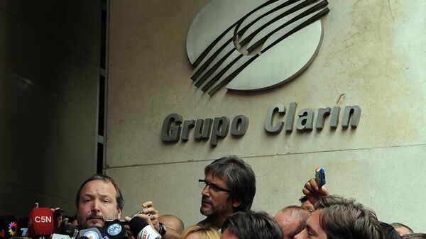Lado de fora do escritório do Grupo Clarín, em Buenos Aires, Argentina, segunda-feira, 17 de dezembro de 2012 - Sputnik Brasil