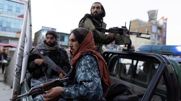 Membros do Talibã encarregados da segurança patrulham Cabul, Afeganistão, em 28 de outubro de 2021. Foto tirada em 28 de outubro de 2021 - Sputnik Brasil