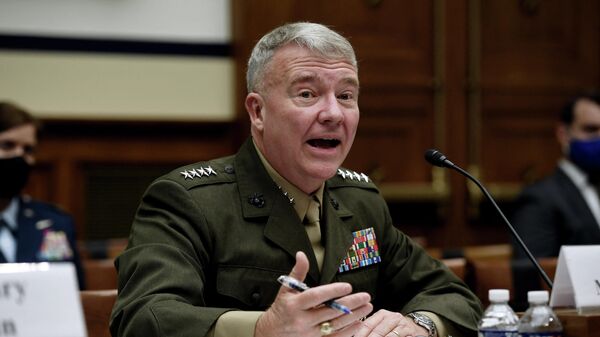 O general Kenneth McKenzie, chefe do Comando Central dos EUA (USCENTCOM, na sigla em inglês), no Capitólio, em 29 de setembro de 2021 em Washington - Sputnik Brasil