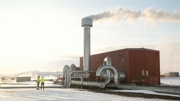 Central de energia geotérmica perto do vulcão Krafla, norte da Islândia - Sputnik Brasil