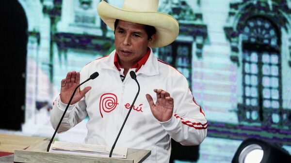 Pedro Castillo durante debate em Arequipa, Peru, 30 de maio de 2021 - Sputnik Brasil