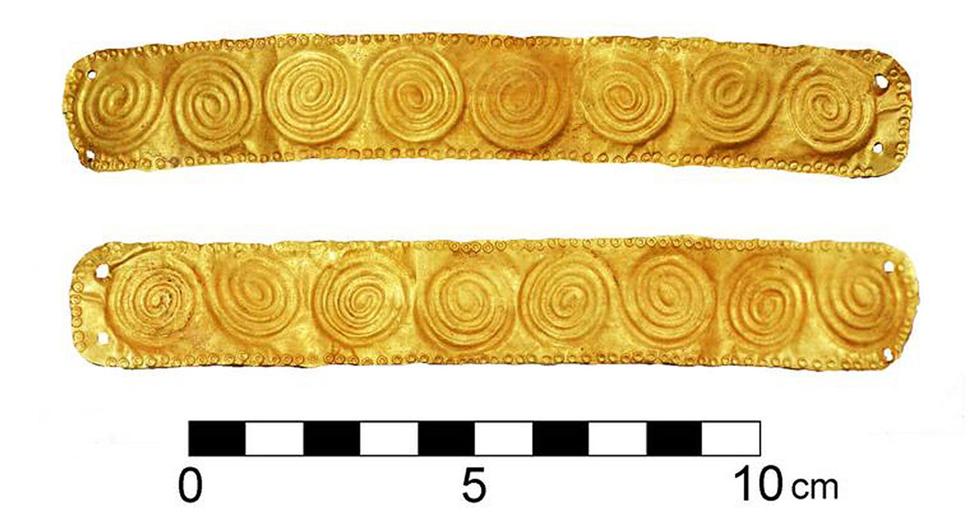 Tiara de ouro encontrada em um túmulo no Chipre
 - Sputnik Brasil, 1920, 03.12.2021