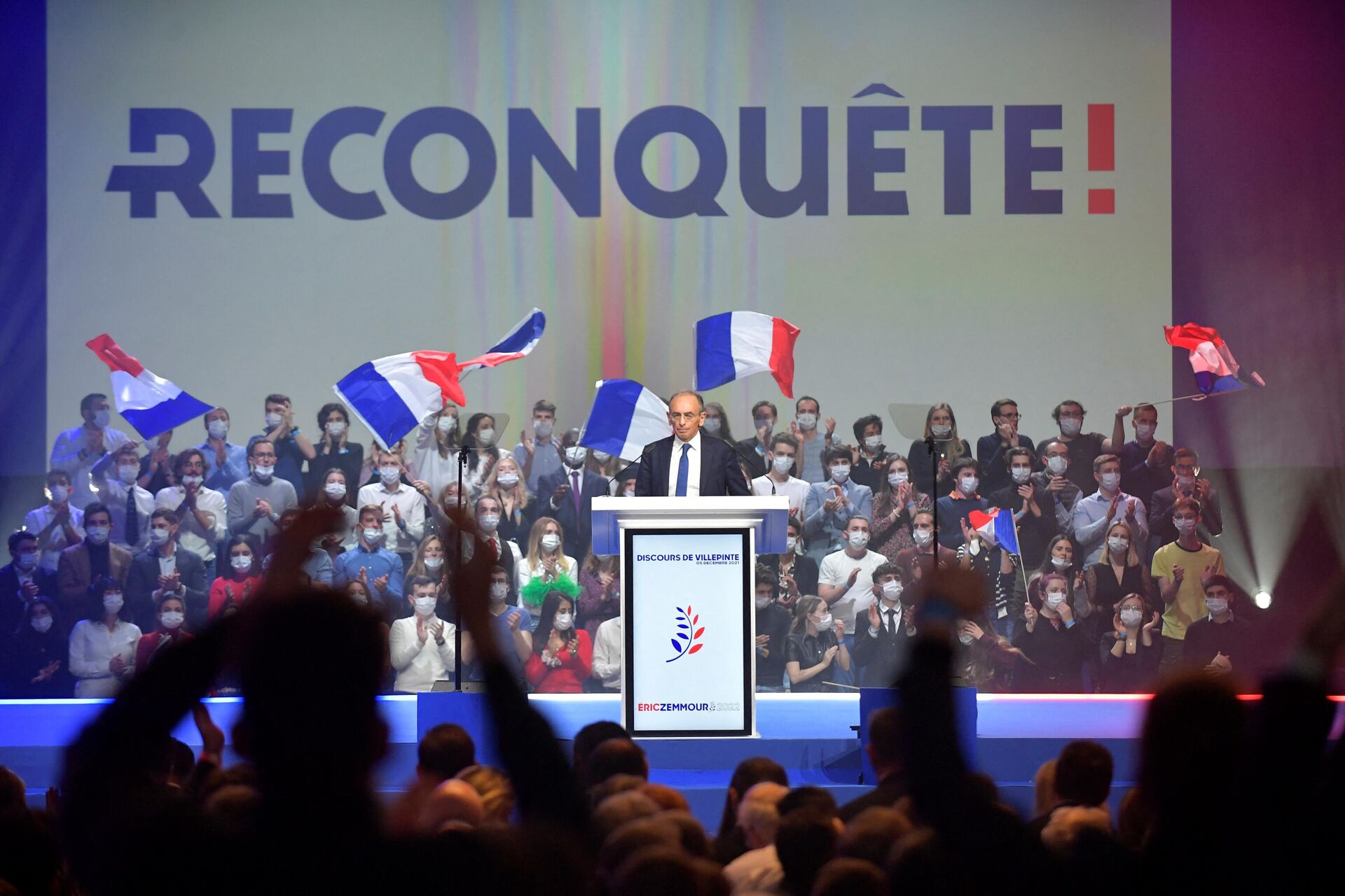 Éric Zemmour, candidato à presidência da França, apresenta o novo movimento Reconquete! (Reconquista) em Villepinte, Paris, 5 de dezembro de 2021 - Sputnik Brasil, 1920, 06.12.2021
