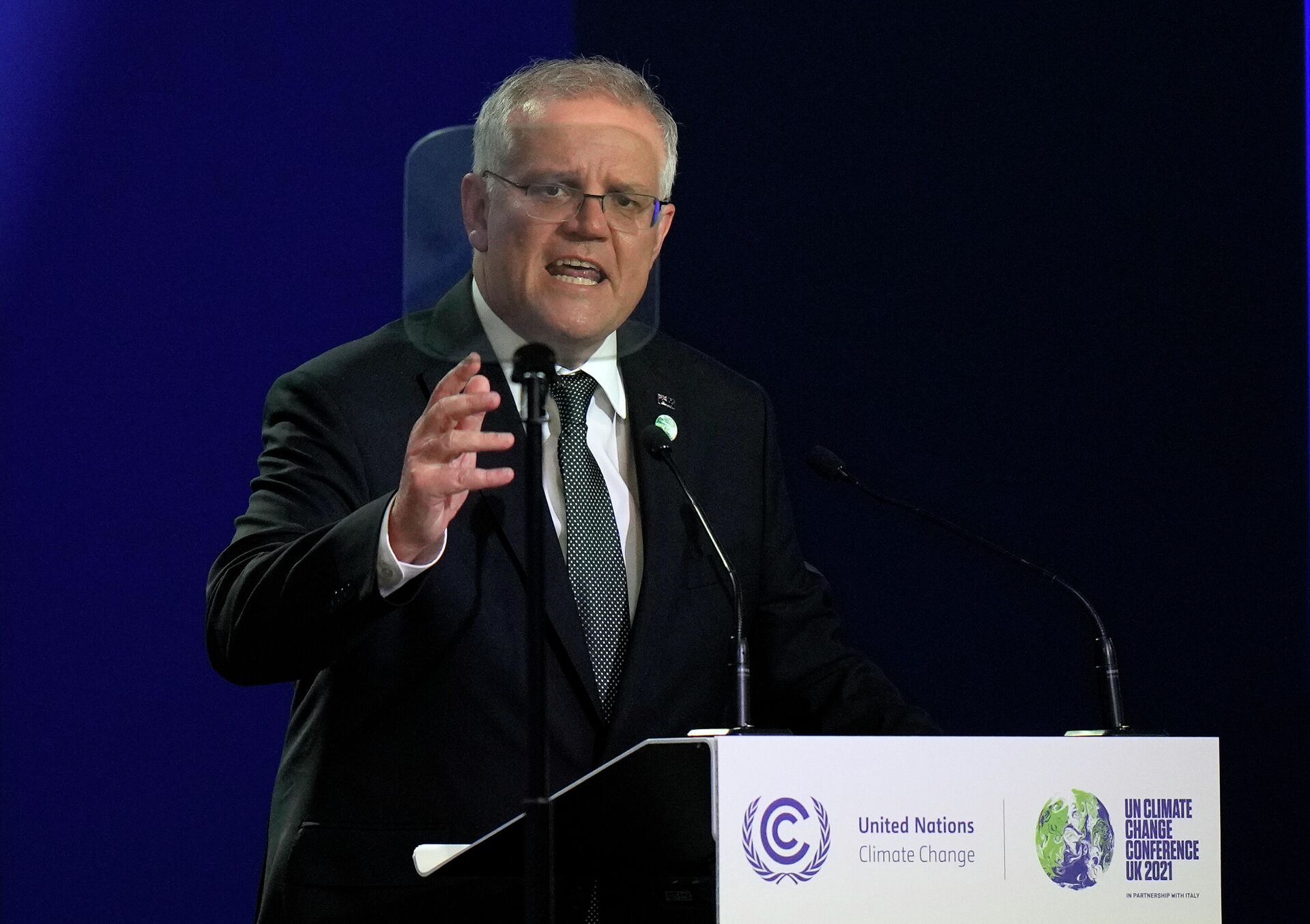 O primeiro-ministro australiano, Scott Morrison, durante a COP26 (Conferência das Nações Unidas sobre as Mudanças Climáticas), em Glasgow, na Escócia, no dia 1º de novembro de 2021 - Sputnik Brasil, 1920, 14.12.2021