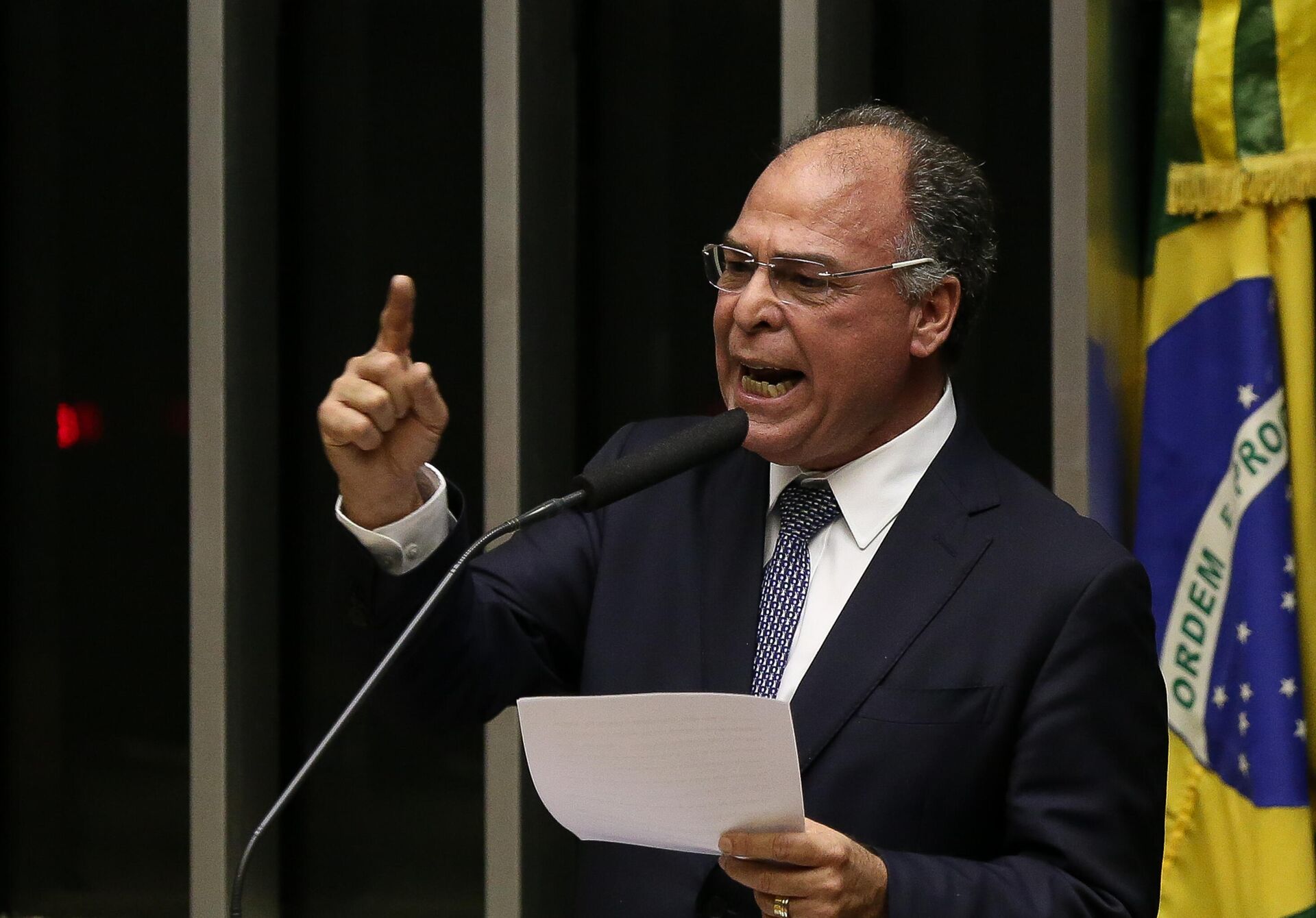 O senador Fernando Bezerra (MDB-PE), 19 de outubro de 2019 - Sputnik Brasil, 1920, 14.06.2022