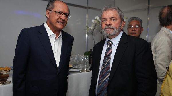 O governador Geraldo Alckmin e o ex-presidente Lula na inauguração da fábrica de amido e xarope de milho da Tereos - Sputnik Brasil