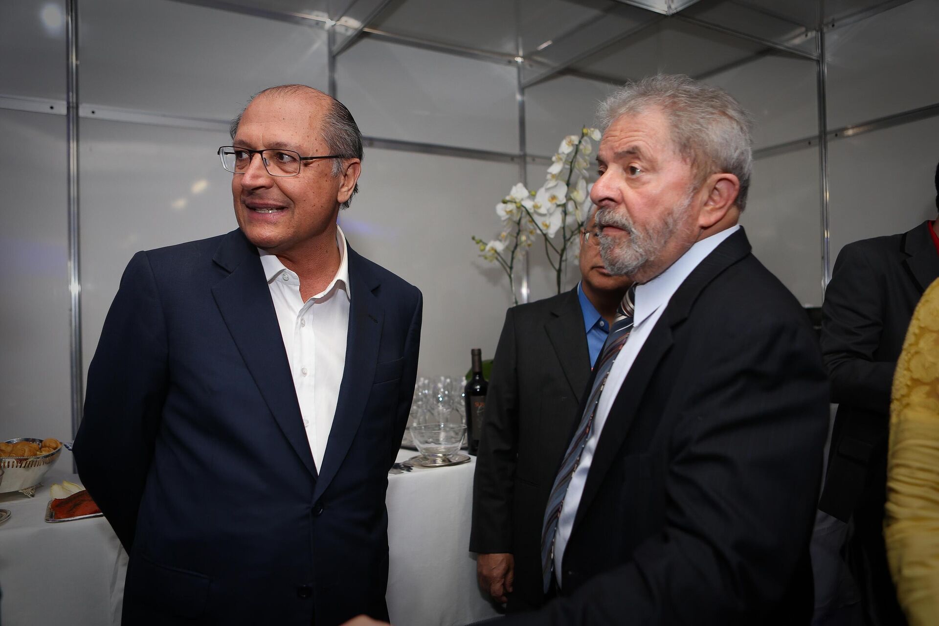 O ex-governador de São Paulo Geraldo Alckmin e o ex-presidente Luiz Inácio Lula da Silva (PT) - Sputnik Brasil, 1920, 26.01.2022