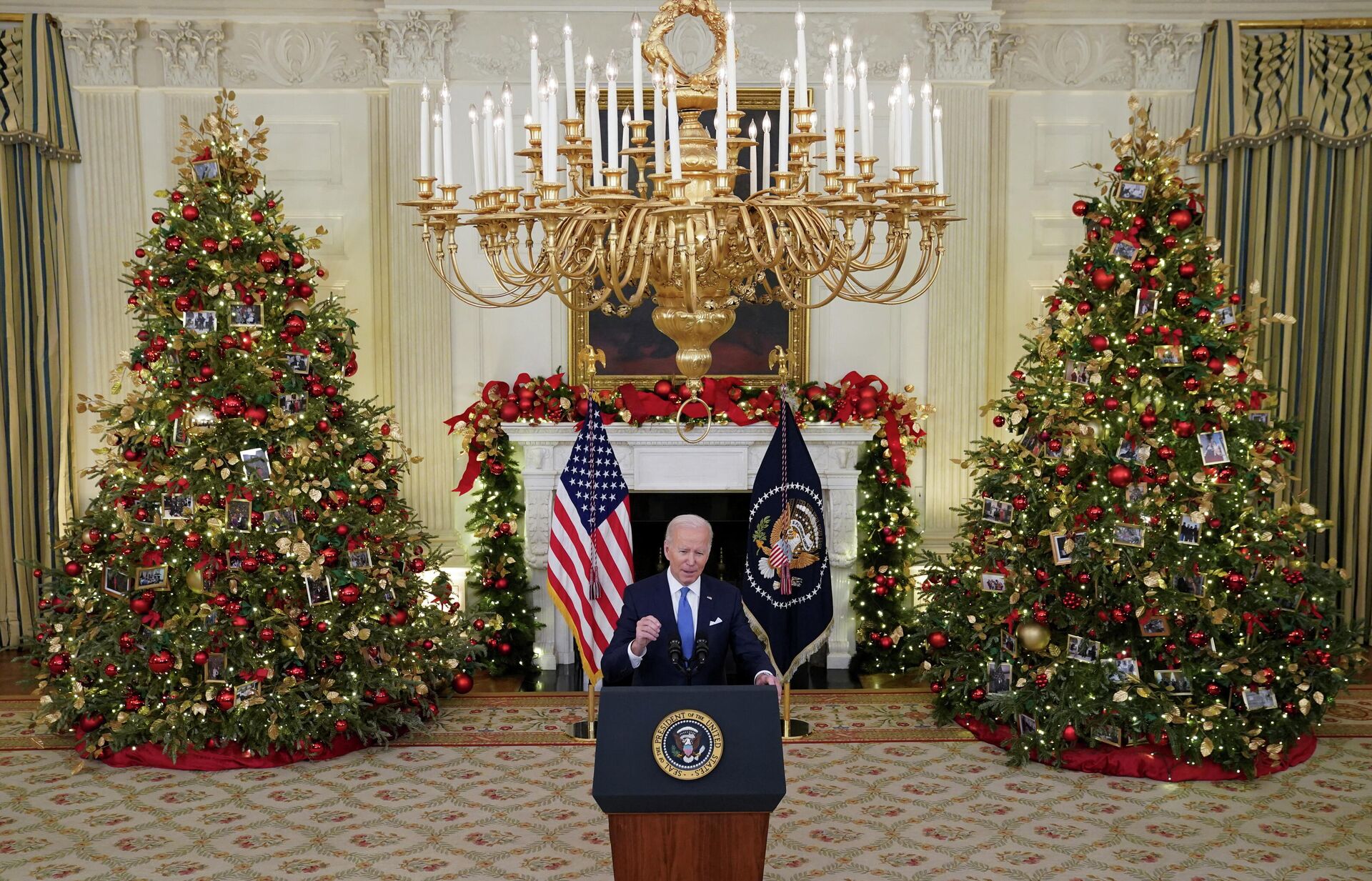 Presidente dos EUA, Joe Biden, durante discurso sobre o plano de combate à variante Ômicron, na Casa Branca, 21 de dezembro de 2021 - Sputnik Brasil, 1920, 22.12.2021