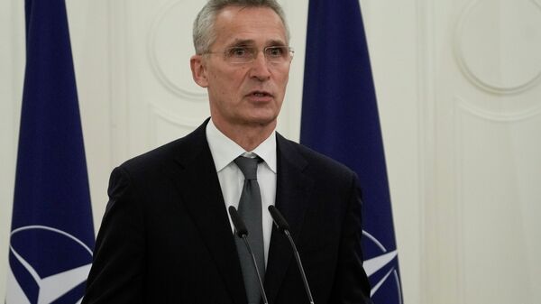Jens Stoltenberg, secretário-geral da OTAN, fala durante coletiva de imprensa em Riga, Letónia, 29 de novembro de 2021 - Sputnik Brasil