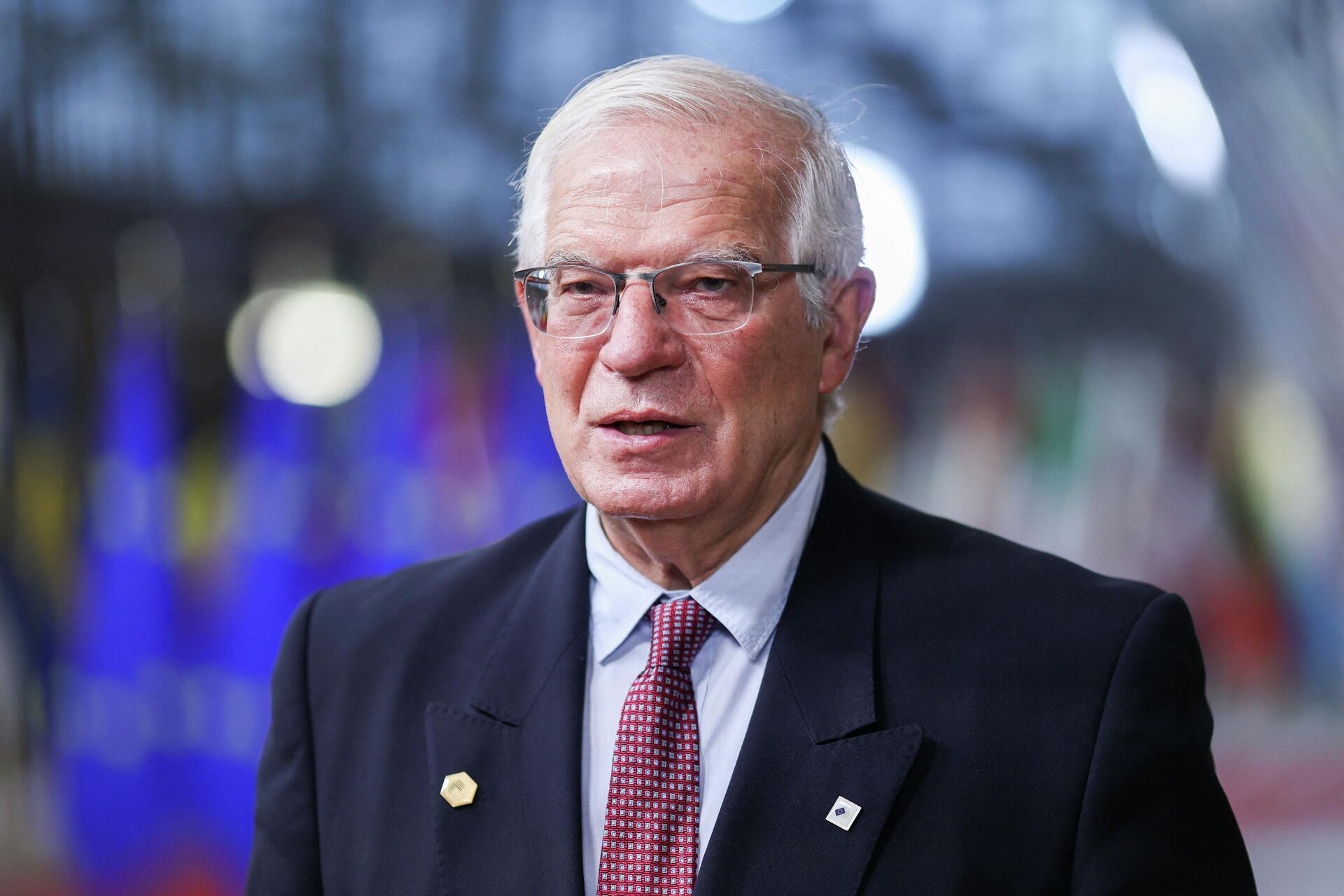 Josep Borrell chegando à reunião do Conselho Europeu em Bruxelas, 16 de dezembro de 2021 - Sputnik Brasil, 1920, 29.12.2021