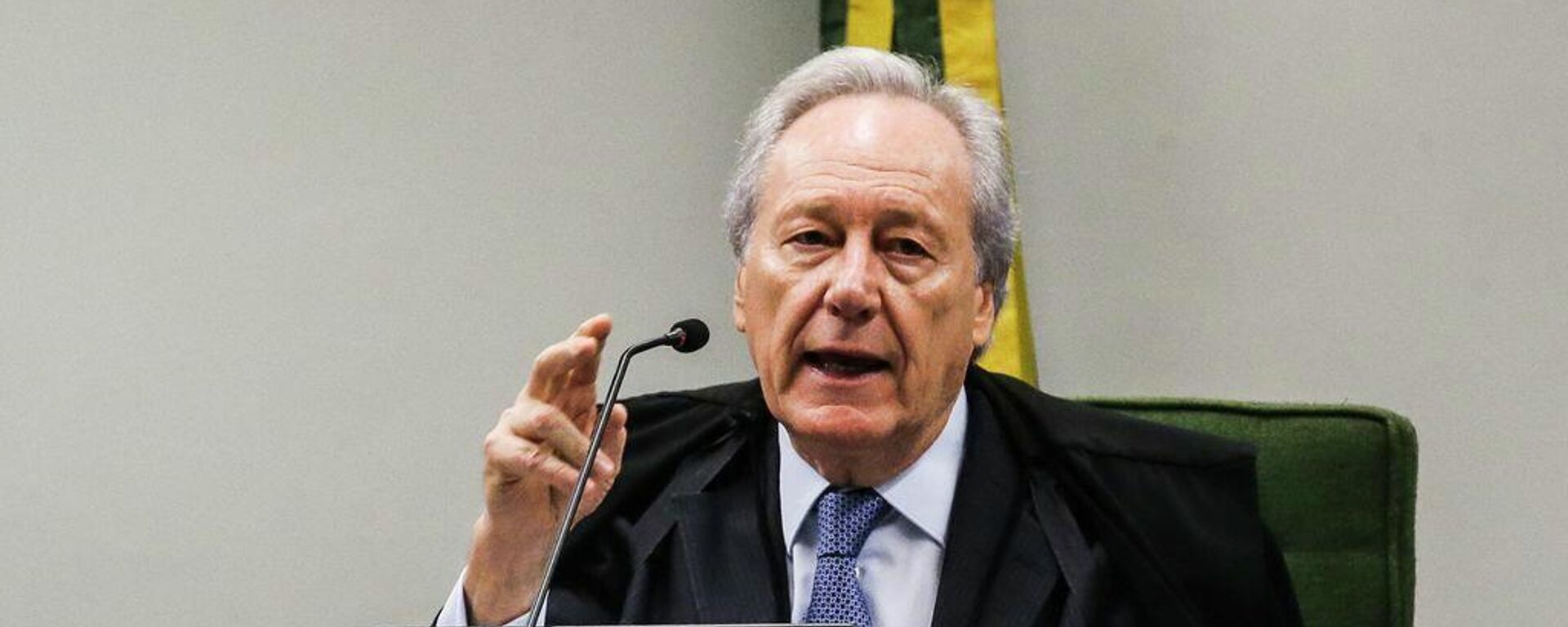 O ministro Ricardo Lewandowski, do Supremo Tribunal Federal (STF), durante sessão na Segunda Turma, em 4 de dezembro de 2018 - Sputnik Brasil, 1920, 31.12.2021