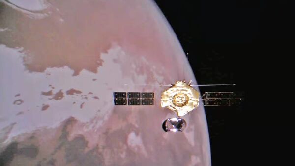 Imagem mostra sonda chinesa Tianwen-1 voando em órbita de Marte  - Sputnik Brasil