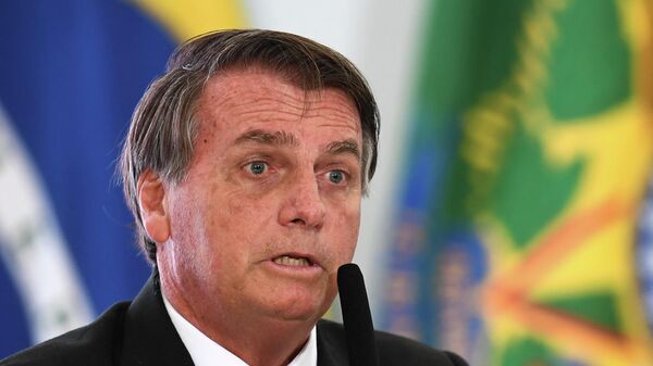 O presidente do Brasil, Jair Bolsonaro, discursa durante cerimônia em Brasília, em 9 de dezembro de 2021 - Sputnik Brasil