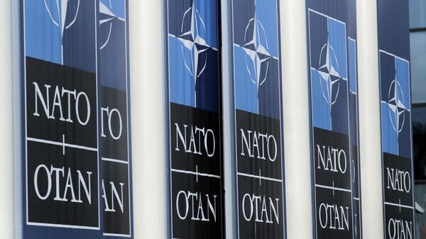 Logotipos da OTAN na sede da aliança militar em Bruxelas, Bélgica, 21 de outubro de 2021 - Sputnik Brasil