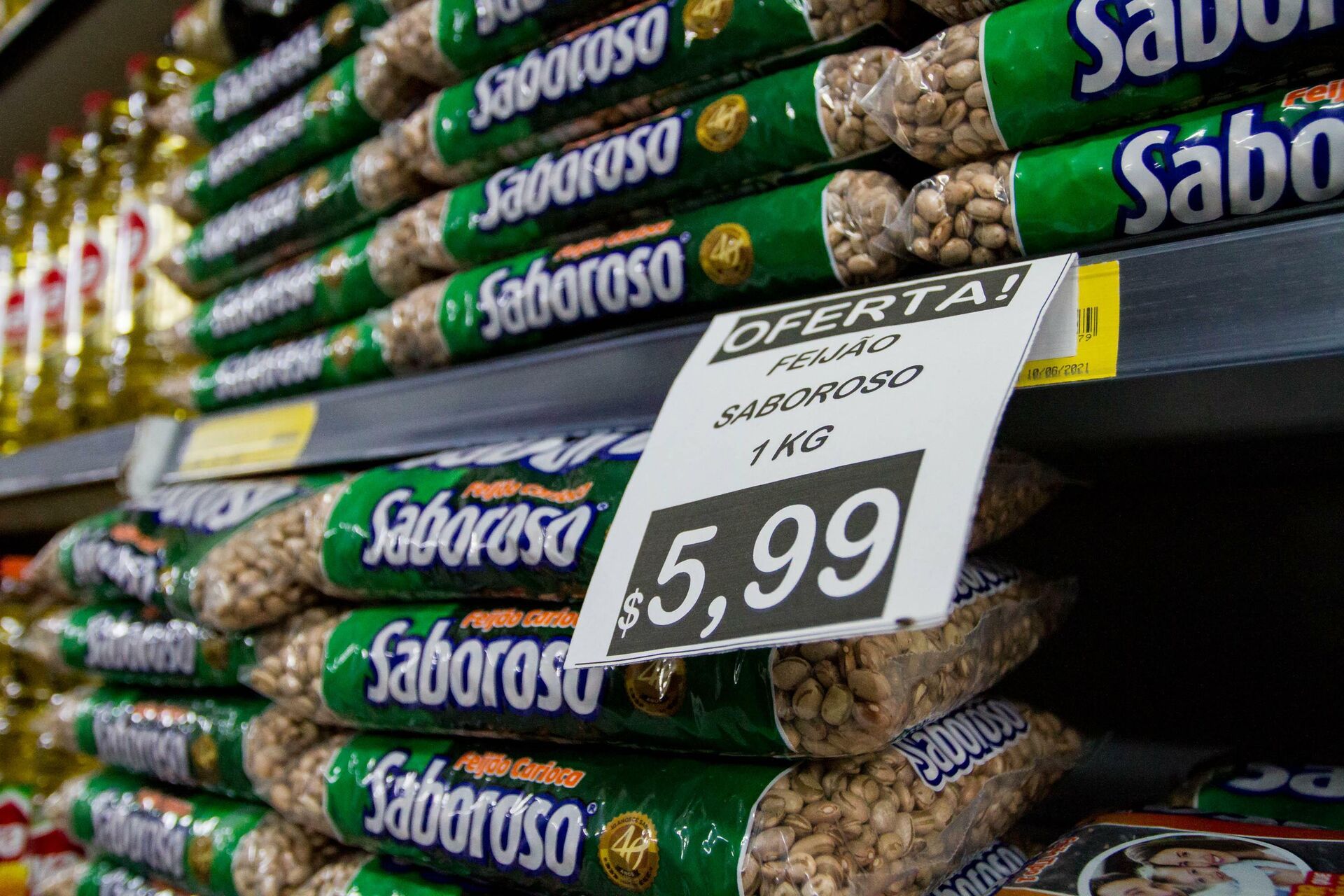 Em Limeira, no interior de São Paulo, alimentos são precificados em supermercado, em 11 de janeiro de 2022 - Sputnik Brasil, 1920, 04.05.2022