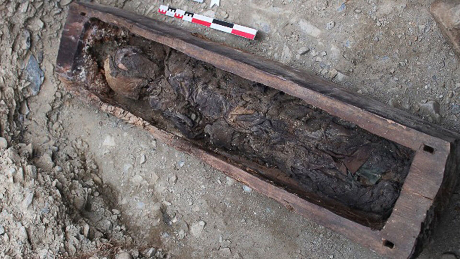 Múmia de uma criança entre 3 e 6 anos encontrada nas montanhas de Altai, na Mongólia - Sputnik Brasil, 1920, 14.01.2022