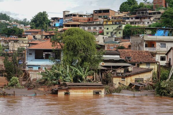 Fortes chuvas provocam inundações em Minas Gerais 
 - Sputnik Brasil