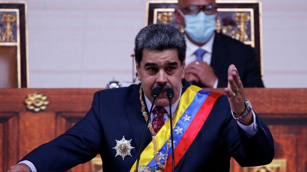 O presidente da Venezuela, Nicolás Maduro, faz discurso na Assembleia Nacional, em Caracas, na Venezuela, em 15 de janeiro de 2022 - Sputnik Brasil