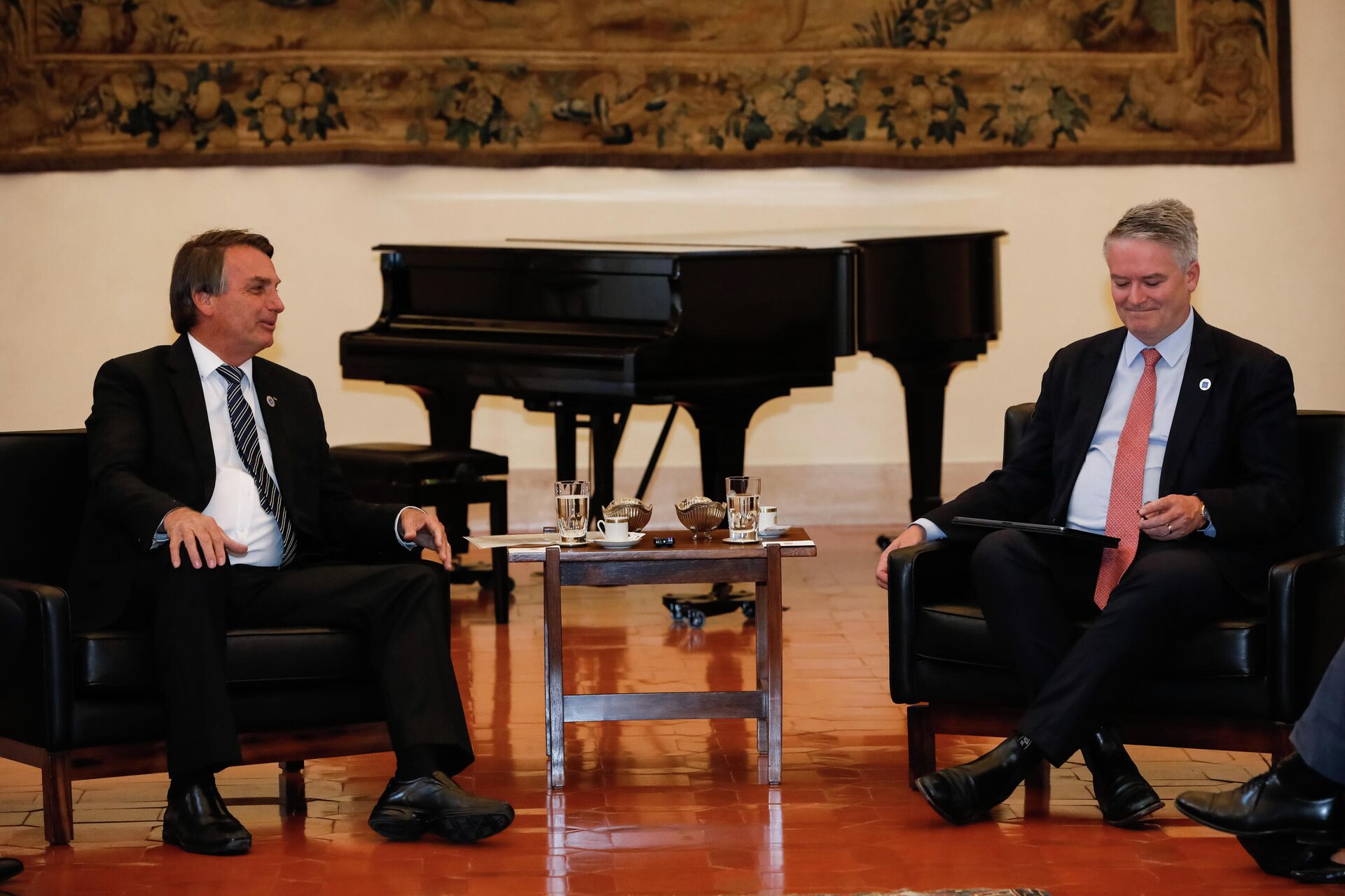 Encontro Bilateral com Jair Bolsonaro e o secretário-geral da Organização para a Cooperação e o Desenvolvimento Econômico (OCDE), Mathias Cormann, Itália, 30 de outubro de 2021 - Sputnik Brasil, 1920, 25.01.2022