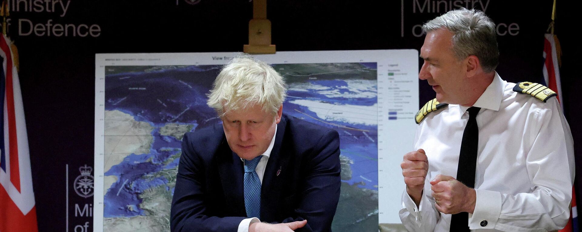 Premiê britânico, Boris Johnson, no Ministério da Defesa, falando sobre situação na Ucrânia, Londres, Inglaterra, 26 de janeiro de 2022. - Sputnik Brasil, 1920, 25.02.2022