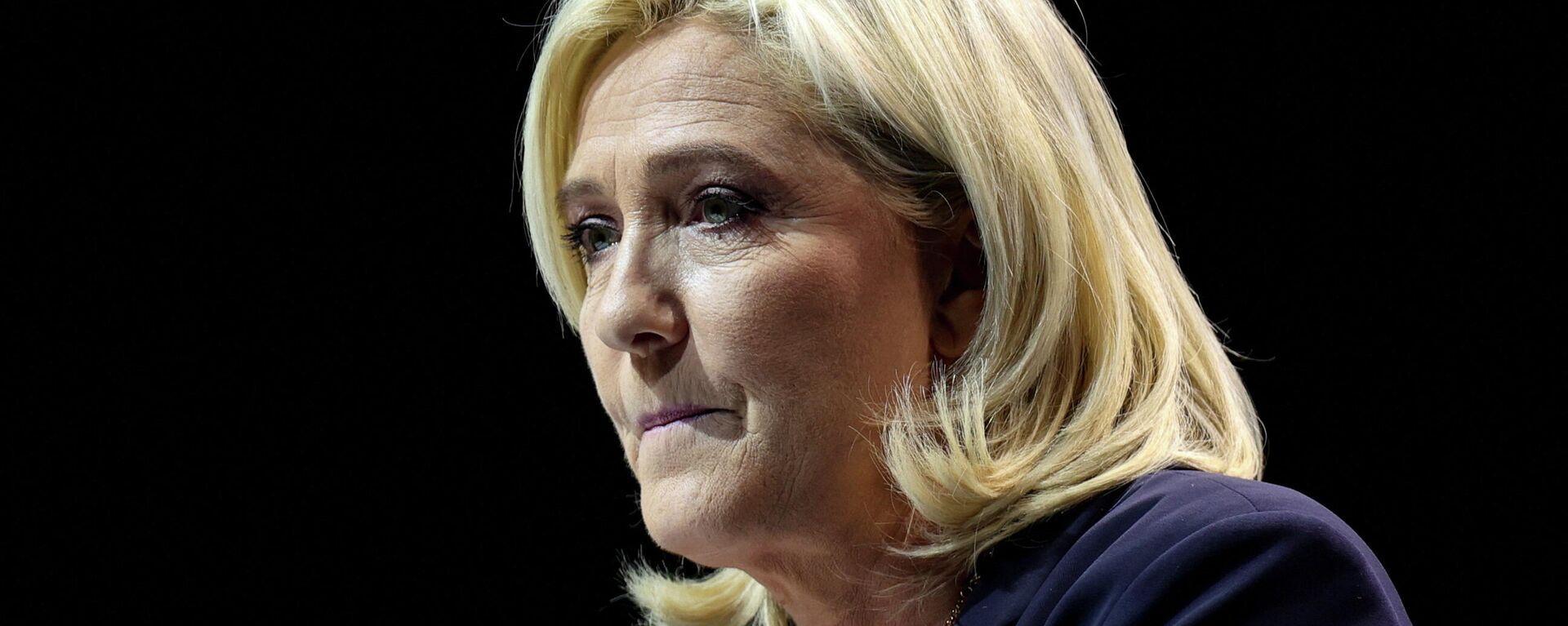Marine Le Pen, líder do partido de extrema direita Reagrupamento Nacional da França (RN) e candidata à eleição presidencial francesa de 2022 durante comício em Reims, 5 de fevereiro de 2022 - Sputnik Brasil, 1920, 08.02.2022