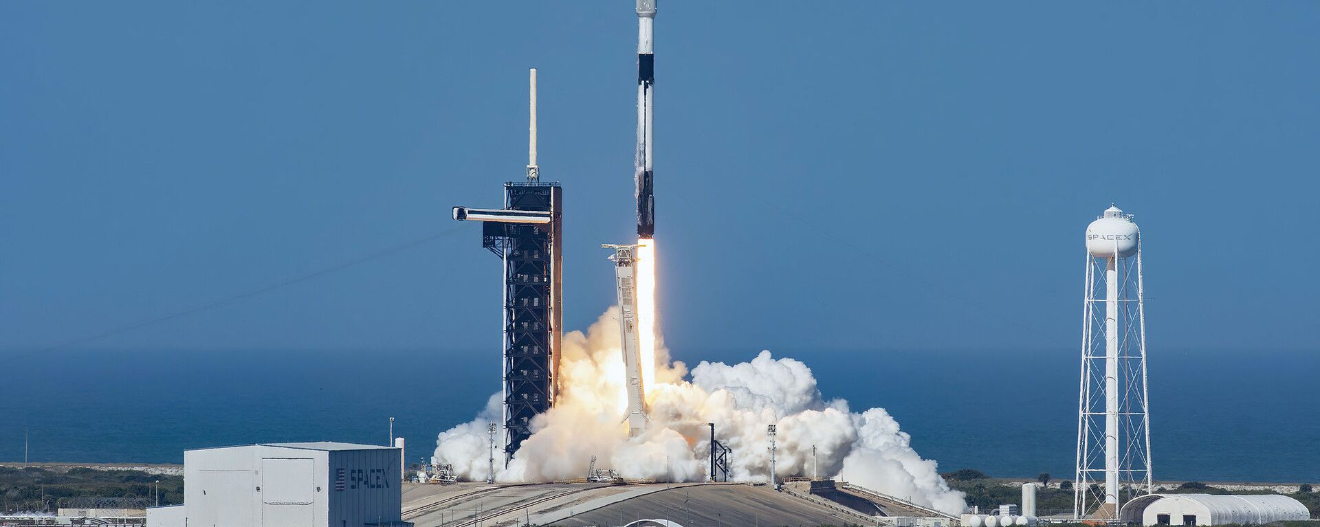 Lançamento do foguete Falcon 9 da SpaceX - Sputnik Brasil, 1920, 09.02.2022