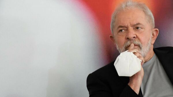 O ex Presidente Lula participa da cerimônia de posse da nova diretoria do Sindicato dos Metalúrgicos do ABC, na cidade São Bernardo do Campo, SP, 1º de fevereiro de 2022 - Sputnik Brasil
