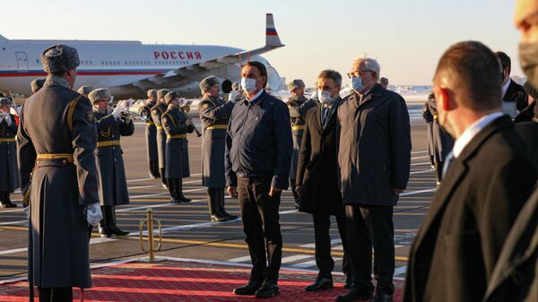 Presidente Jair Bolsonaro chega a Moscou, 15 de fevereiro de 2022 - Sputnik Brasil