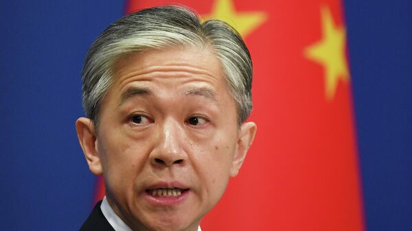 O porta-voz do Ministério das Relações Exteriores da China, Wang Wenbin, fala sobre a ordem de fechamento do consulado dos EUA em Chengdu, no briefing diário do Ministério das Relações Exteriores em Pequim em 24 de julho de 2020 - Sputnik Brasil