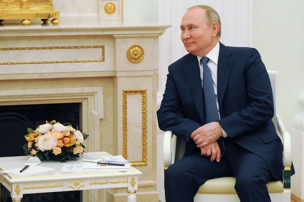 O presidente da Rússia, Vladimir Putin, durante o encontro oficial com o presidente do Brasil, Jair Bolsonaro, no Kremlin, 16 de fevereiro de 2022. - Sputnik Brasil