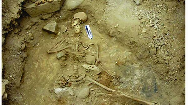 Restos mortais encontrados pelos pesquisadores em Copaca, no Chile - Sputnik Brasil
