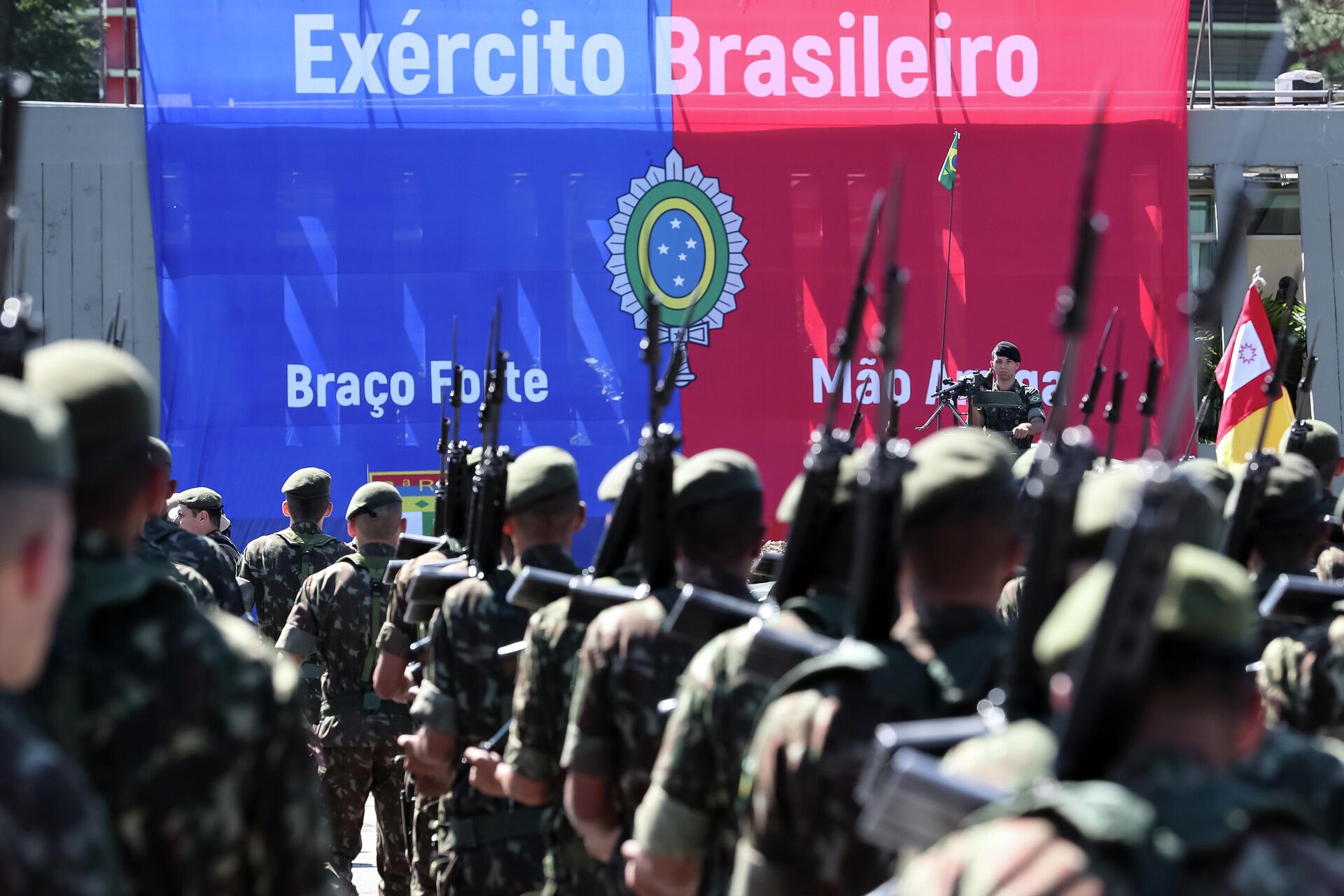 Solenidade comemorativa ao Dia do Exército Brasileiro no Comando Militar do Sudeste, em 18 de abril de 2019 - Sputnik Brasil, 1920, 17.02.2022