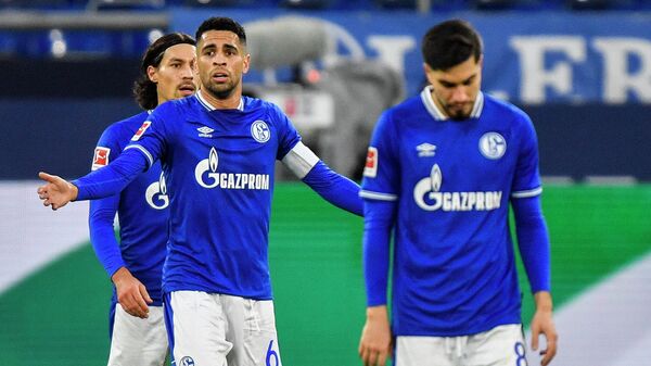 Omar Mascarell, do Schalke, reage durante a partida de futebol da liga alemã entre Wolfsburg e Schalke 04, 21 de novembro de 2020. - Sputnik Brasil