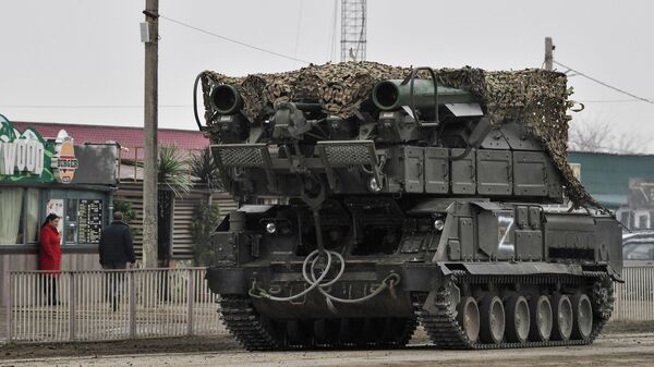 Sistemas de defesa antiaérea Buk das Forças Armadas da Rússia em Armyansk, Crimeia, 25 de fevereiro de 2022 - Sputnik Brasil