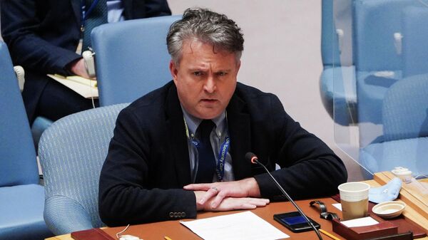 Em Nova York, nos EUA, o representante ucraniano na Organização das Nações Unidas (ONU), Sergei Kyslytsya, participa de  reunião do Conselho de Segurança da ONU, em 25 de fevereiro de 2022 - Sputnik Brasil