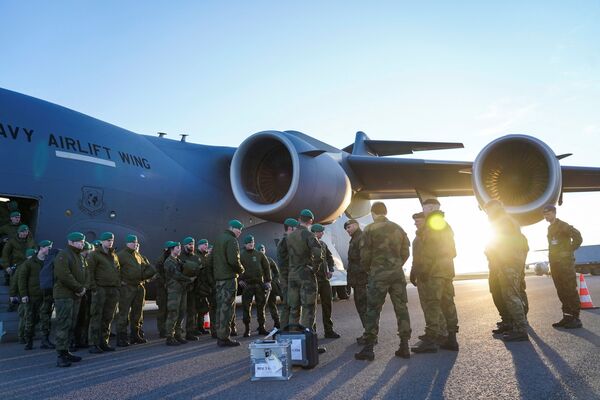 Tropas de combate da Noruega reforçam OTAN em Kaunas, Lituânia, 27 de fevereiro de 2022 - Sputnik Brasil