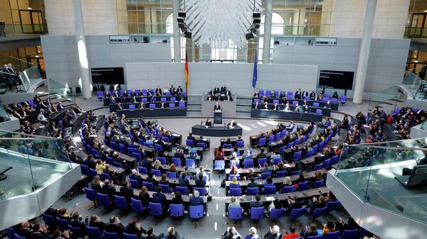 Câmara baixa do Parlamento alemão, ou Bundestag, com o chanceler Olaf Scholz discutindo a operação especial da Rússia na Ucrânia, Berlim, Alemanha, 27 de fevereiro de 2022 - Sputnik Brasil