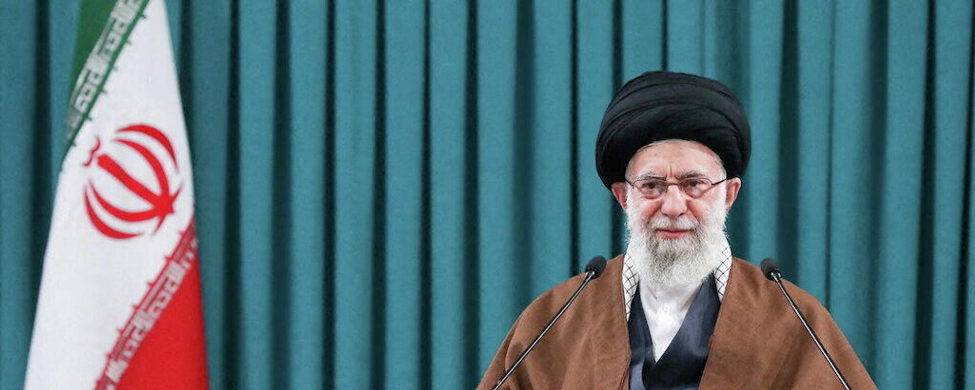 O líder supremo iraniano, o aiatolá Ali Khamenei, faz um discurso televisionado em Teerã, Irã, 1º de março de 2022 - Sputnik Brasil, 1920, 01.03.2022