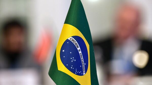 Bandeira do Brasil exibida em evento do BRICS em São Petersburgo, na Rússia - Sputnik Brasil