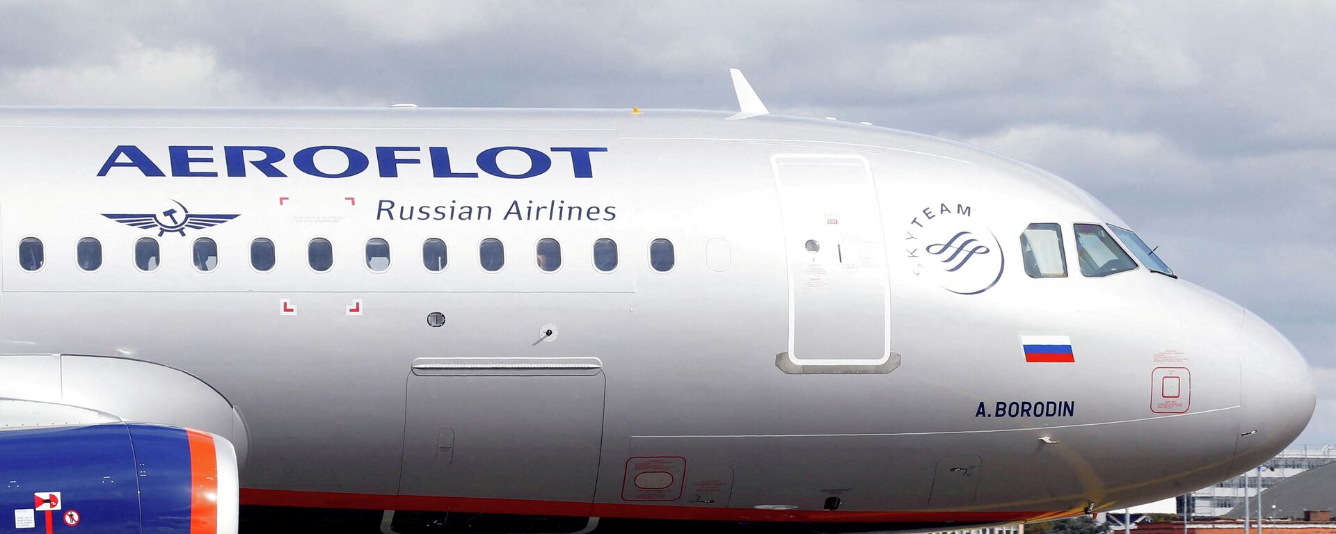 Uma aeronave da principal companhia aérea russa, a Aeroflot, é vista em Colomiers, perto de Toulouse, na França, em 26 de setembro de 2017. - Sputnik Brasil, 1920, 02.03.2022